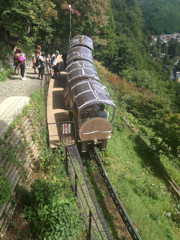 トロッコ列車